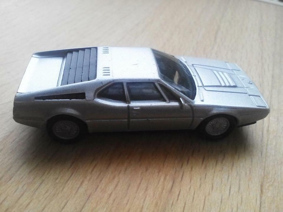 So chic! BMW M1 von HERPA® Miniatur Auto 1970er J., Sammler in Frankfurt am Main