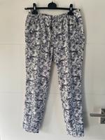 Sommerhose Blumen - wie neu! Nordrhein-Westfalen - Attendorn Vorschau