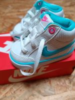 Nike Babyschuhe Größe 18,5 Sachsen-Anhalt - Salzatal Vorschau