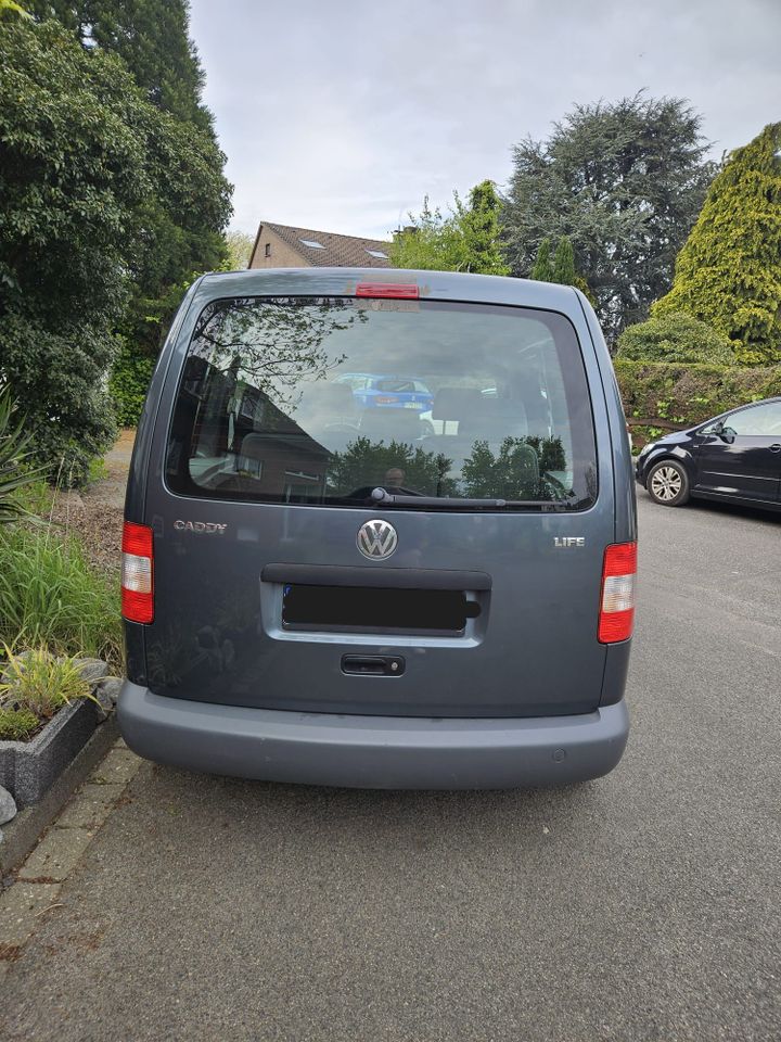 VW Caddy Life in Korschenbroich