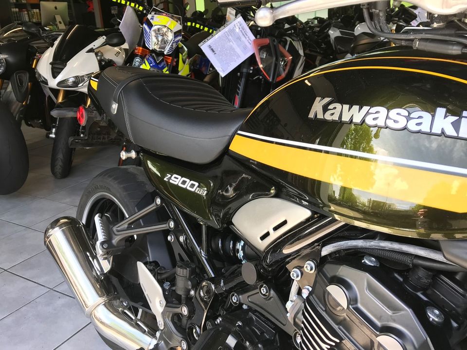 Kawasaki Z900 RS ABS / 1.Hd / original Zustand in Solingen