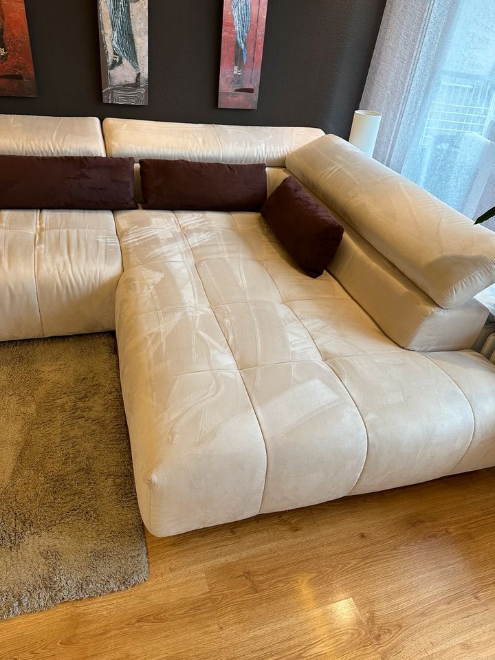 Couch in einem guten Zustand in Laatzen