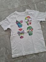 T-Shirt Totenköpfe Gap Kids zu VERSCHENKEN Nordrhein-Westfalen - Schwerte Vorschau