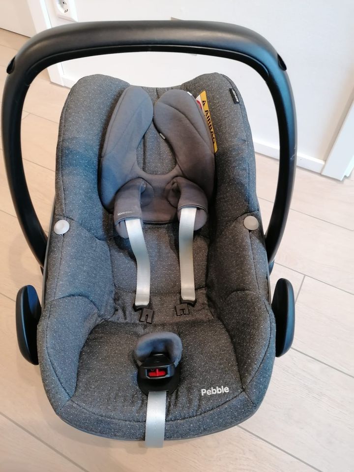 Maxi Cosi Pebble &  Basisstation, Kindersitz,Babysitz, Babyschale in Herzebrock-Clarholz