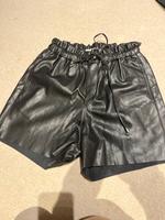 Shorts kurze Hose Kunstleder XS Brandenburg - Falkensee Vorschau