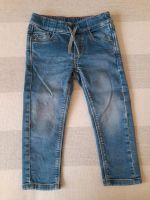 Neuwertige Jeans S.Oliver Gr. 92 Elastikbund Schleswig-Holstein - Kayhude Vorschau