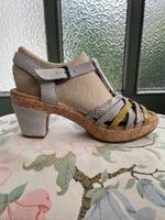 Leder/Wildleder Pumps Sandalen GABOR Größe 40,5(7) NEU! Hessen - Frankenberg (Eder) Vorschau