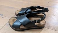 Sandalen von Clarks Gr. 36 schwarz-braun Bremen-Mitte - Bahnhofsvorstadt  Vorschau