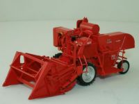 OLDTIMER MÄHDRESCHER MODELL MF MASSEY FERGUSON 830 1:32 UH NEUHEI Niedersachsen - Bleckede Vorschau