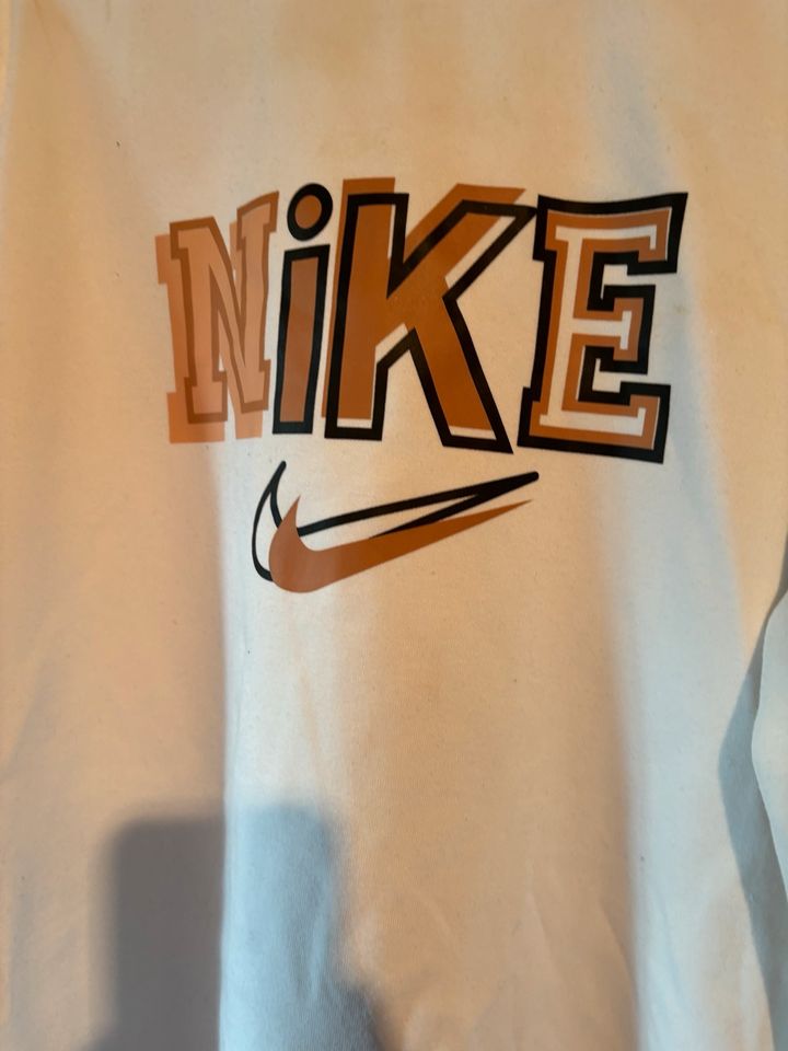 Pullover Nike Größe m weiß NEU in Bremen