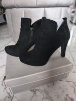 Tamaris Stiefelette schwarz Highheels  Stiefel Plateau 39 Nordrhein-Westfalen - Dinslaken Vorschau