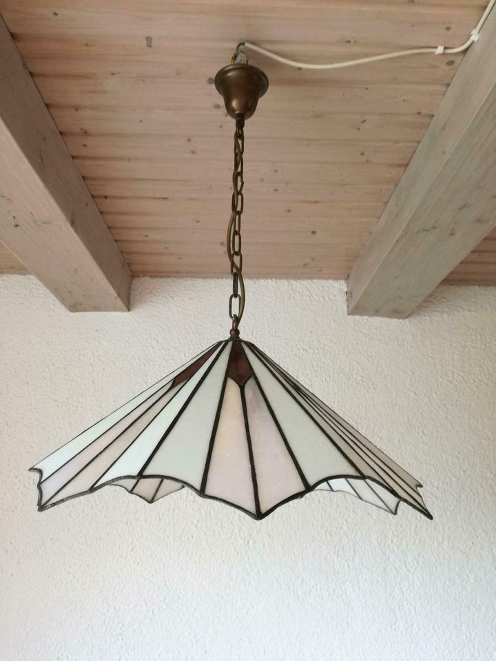 Deckenlampe mit Messingelementen in Hitzhofen