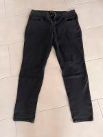 Hose / Jeans schwarz Niedersachsen - Soderstorf Vorschau