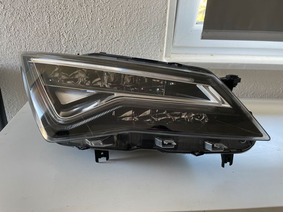 Seat Ateca Scheinwerfer Full Led Links Rechts  576941008F in Mittenwalde