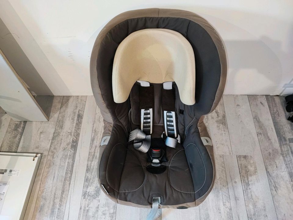 Römer Kindersitz Auto Ausrüstung Ausstattung Baby Kinder Autositz in Duingen