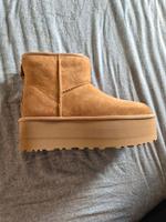 (NEU) UGG Classic Mini Platform Saarbrücken - Malstatt Vorschau