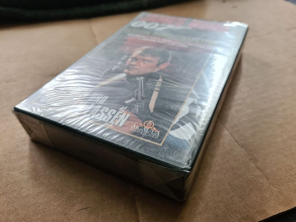 James Bond 007 - Leben und Sterben lassen [VHS] NEU! Noch eingesc in Gifhorn