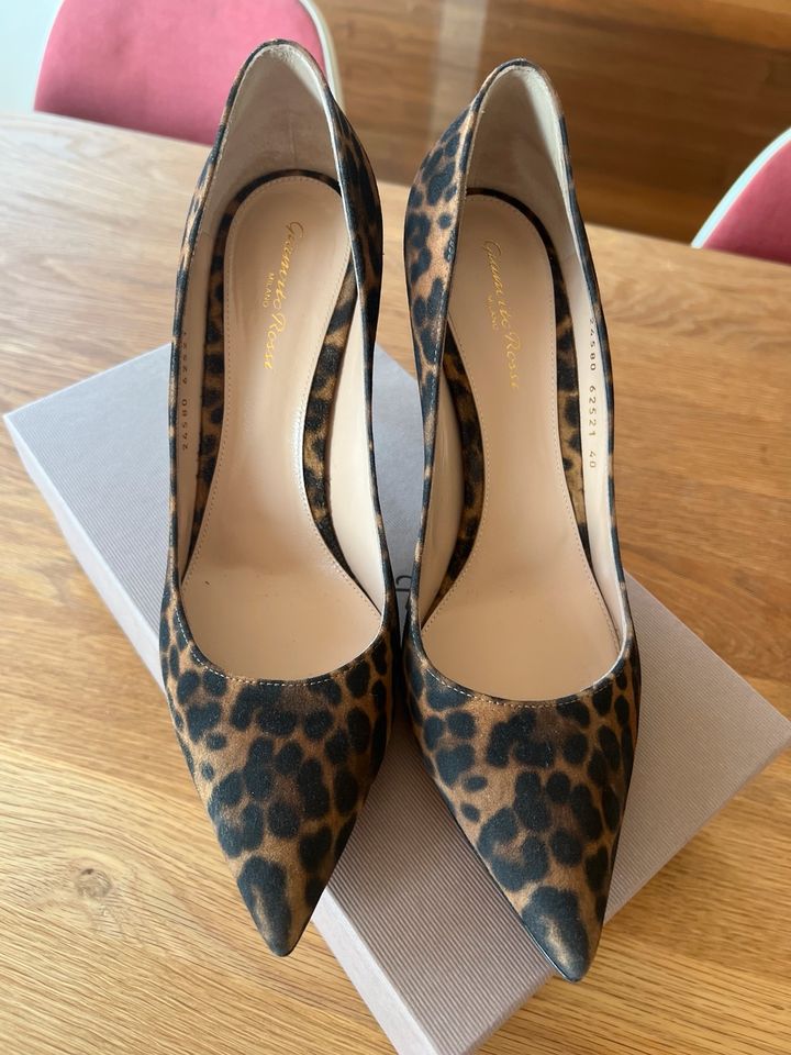 Gianvito Rossi Leopard Pumps High heels NEU in Stuttgart