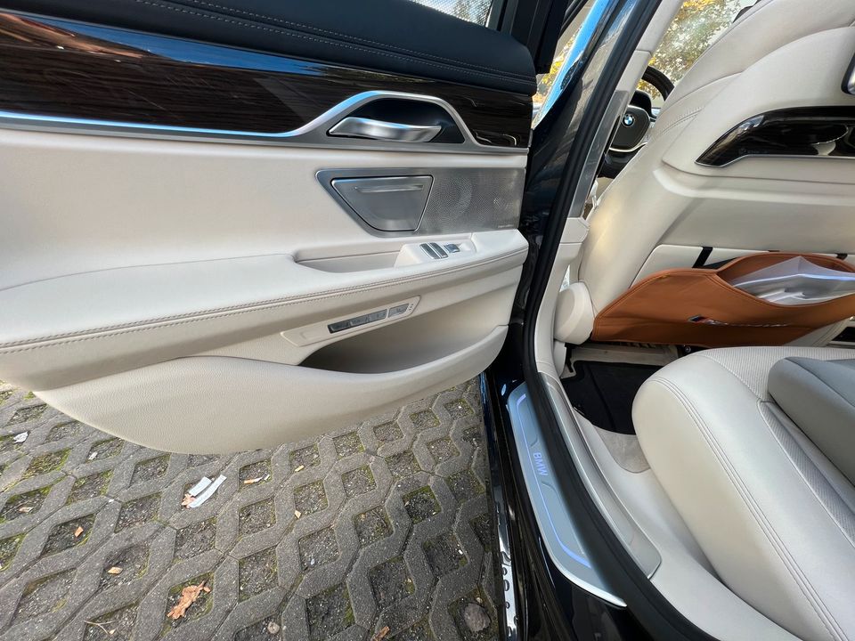 BMW 740 d xdrive TAUSCH MIT SUV 7 sitze in Berlin