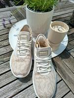 Beige Adidas Neo Turnschuhe Gr. 37 1/3 mit cloudfoam Fussbett Hessen - Langgöns Vorschau