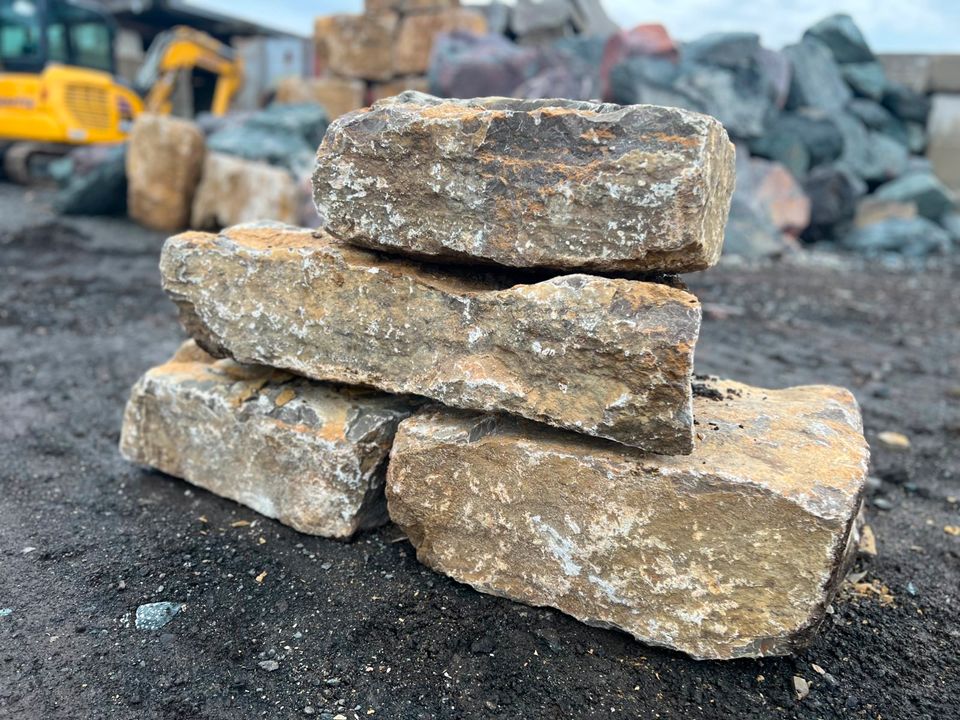 1000 kg Muschelkalk Quader Deluxe, Steinplatten 25- 35 cm in Langgöns