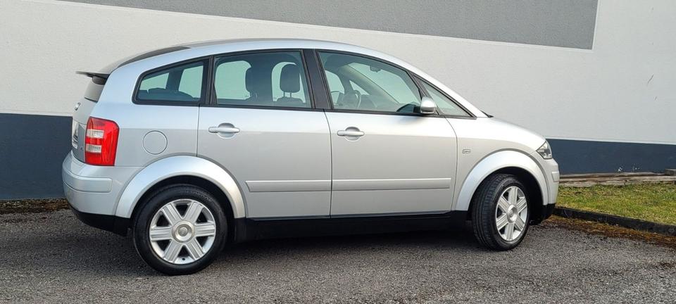 Audi A2 1.4 Advance Package 8-Fach,Scheckheft... in Empfingen