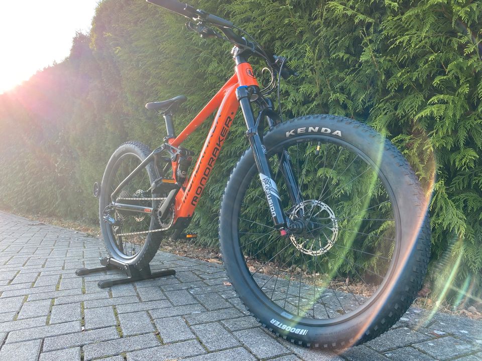 Mondraker F-Play 24, Kinder/Jugend E-Bike MTB/Fully in Mosbach