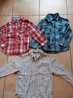 Set 3 Jungen Hemden Shirts H&M Okaidi Größe 98/104 Nordrhein-Westfalen - Grevenbroich Vorschau