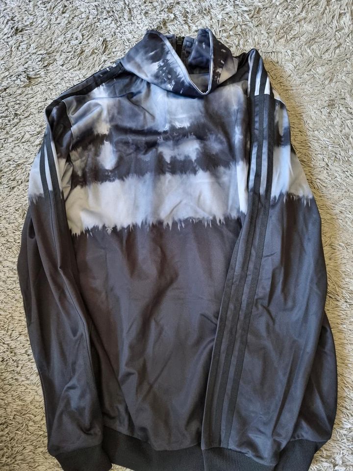 Adidas Slim TT Tiedye Vintage Jacke Gr. L Neu Firebird Festpreis in Berlin