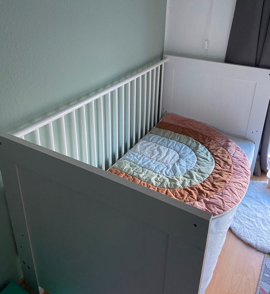 Gitterbett Baby & Kinderbett in einem mit Matratze in Recklinghausen