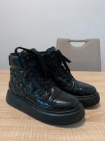 GESTEPPTE BOOTS,Stiefel H&M 36 Sachsen - Chemnitz Vorschau