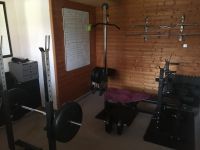 Komplettes Gym mit allen Gewichten und Stangen Hessen - Langgöns Vorschau