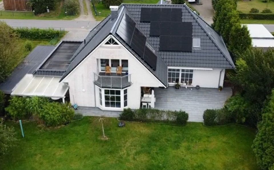 Außergewöhnliche luxuriöse Villa in Handewitt/ Ellund, bietet Ihrer ganzen Familie viel Platz zur Entfaltung! in Handewitt