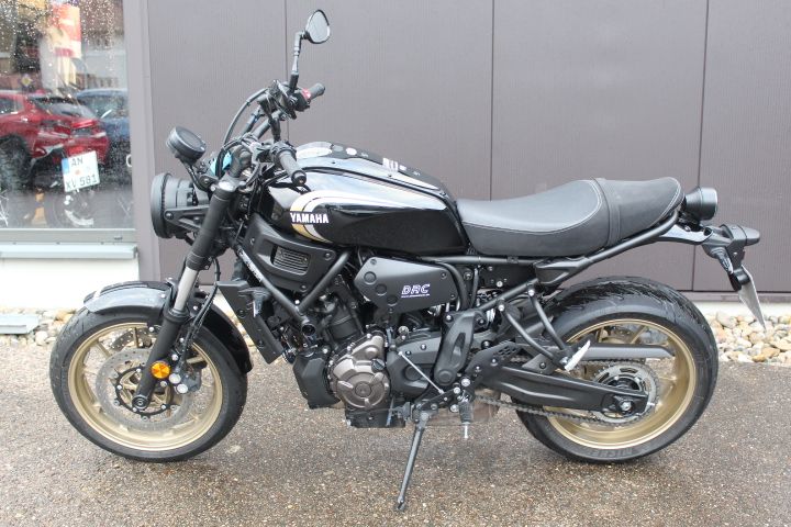 Yamaha XSR 700 ABS Modell 2023 *wenig KM* TOP Zustand in Bechhofen