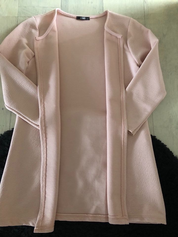 Hailys Cardigan Jacke Rosé Gr. M in Bremerhaven