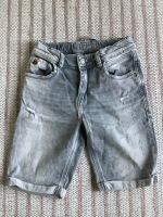 Jeans Shorts grau 158 Jungen München - Berg-am-Laim Vorschau