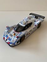 Modellauto Maisto Porsche 911 GT1 (1998) weiß 1:18 Bayern - Aschaffenburg Vorschau