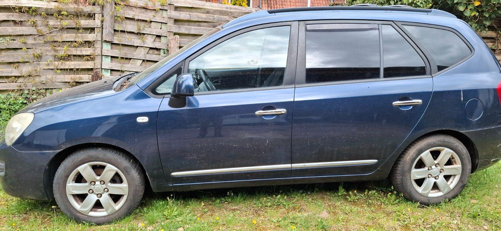 Abbildung des Autos Kia Carens 2.0 CRDi EX EX