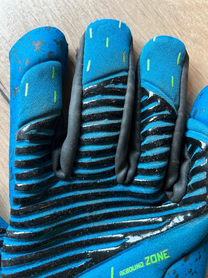 Martin Männel ORIGINAL Getragene Handschuhe , FC Erzgebirge Aue in Aue