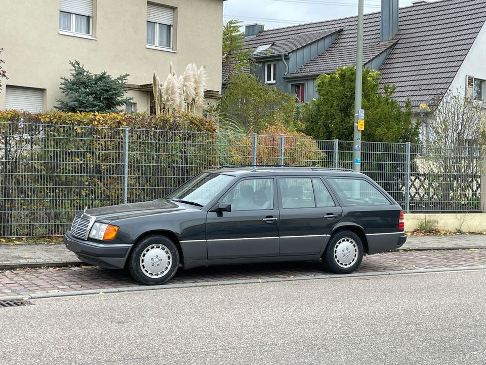 Mercedes Benz W124 W200TE Kombi 127.000 km Rentnerfahrzeug in Karlsruhe