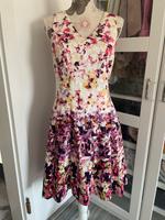 Damen Kleid Sommerkleid Größe 38 Nordrhein-Westfalen - Marl Vorschau