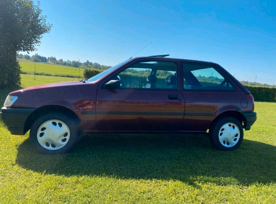 Ford Fiesta GFJ/60PS/Bj.95/105.000km in Freudenstadt