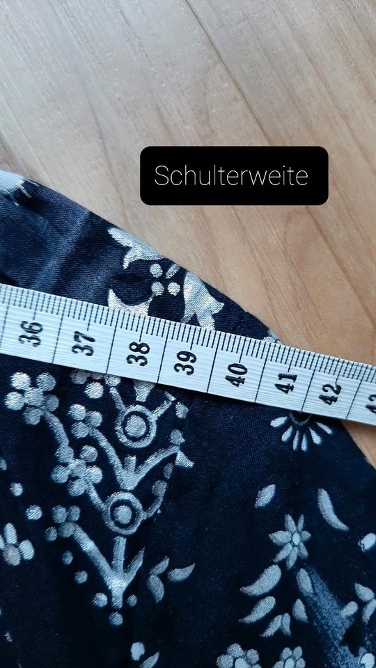 Schicke Tunika * Bluse mit Allover-Print in Heubach