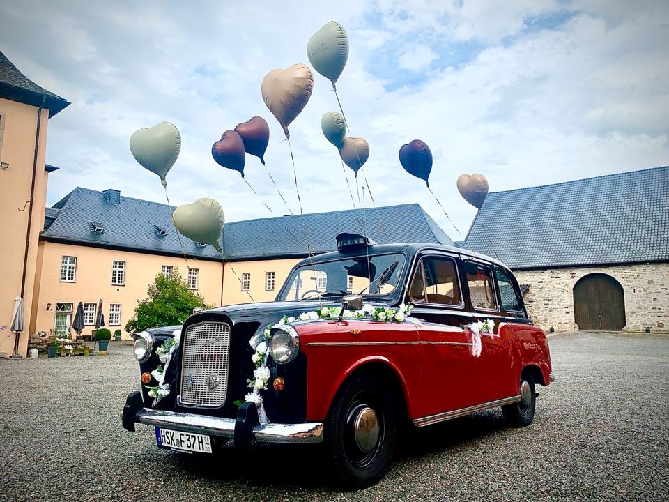 Hochzeitsfahrt, Brautkutsche, Oldtimer mit Chauffeur mieten in Arnsberg