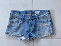 Jeansshorts H&M Jeans kurz Shorts 170 XS hellblau blau destroyed Bayern - Rieden b Kaufbeuren Vorschau