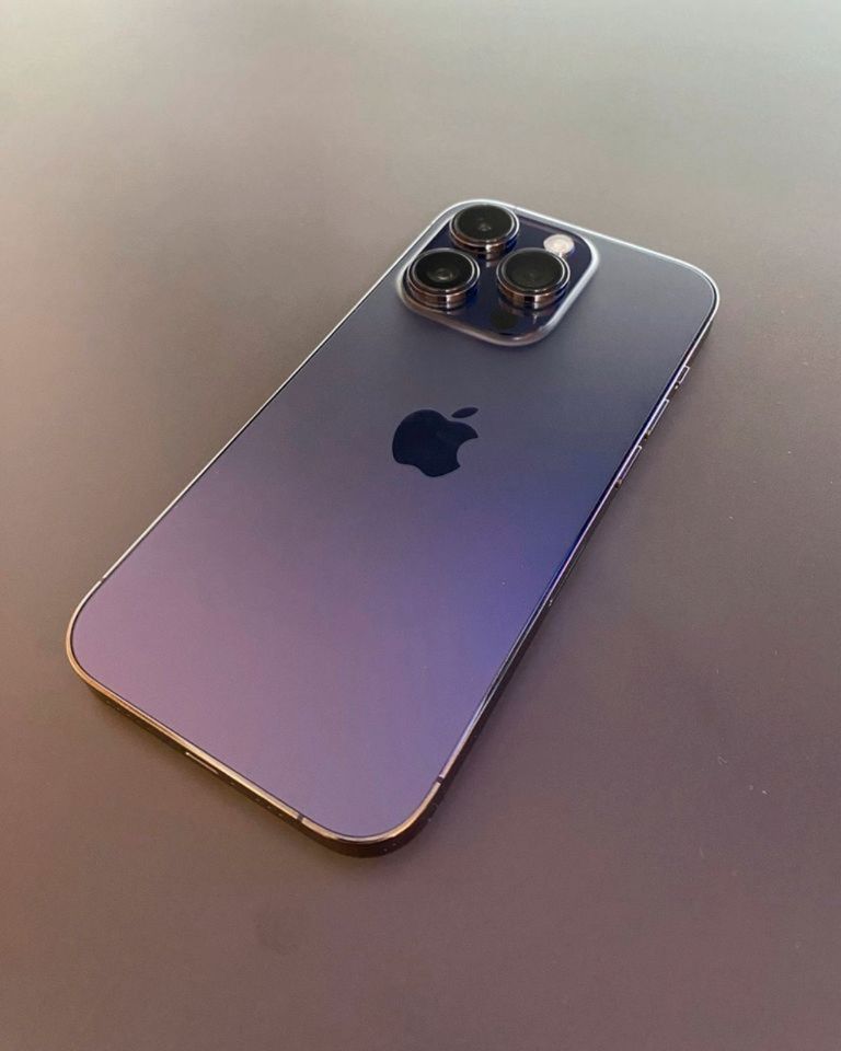 Apple iPhone 14 Pro | 256GB |dunkellila in Eschau