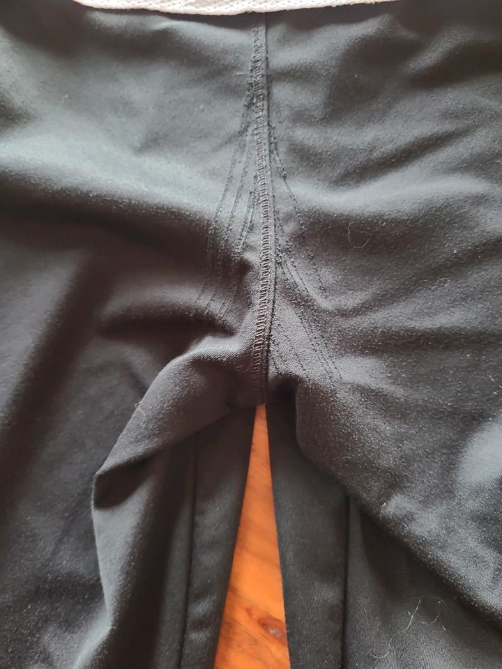 Nike shorts Gr. 128-140 in Neustrelitz