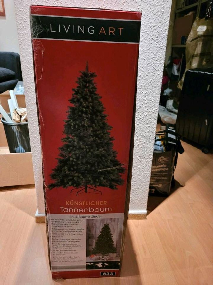 Künstlicher Tannenbaum inkl. Baumständer noch original verpackt in Marl