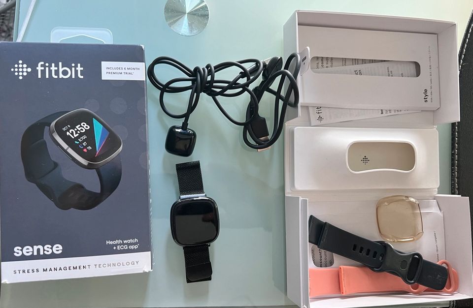 fitbit sense Smartwatch gebraucht in Hannover