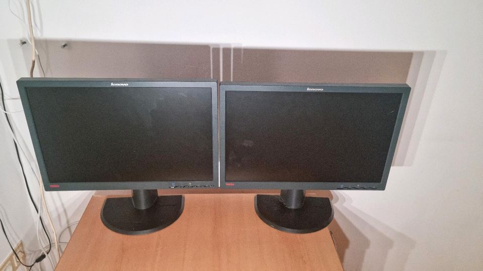 Lenovo Bildschirm / Monitor L2240pwD FHD 1080p DVI in Plön 